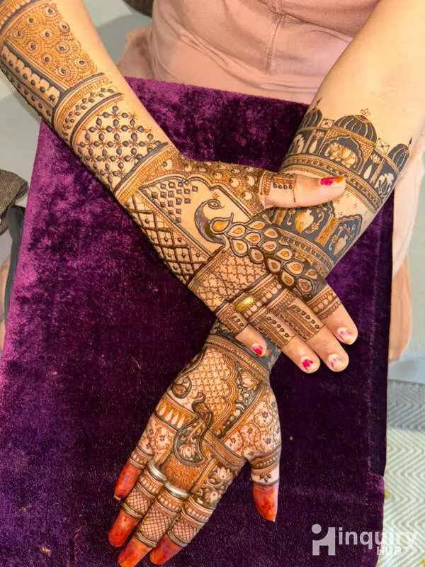 Mayuri Mehndi Artist