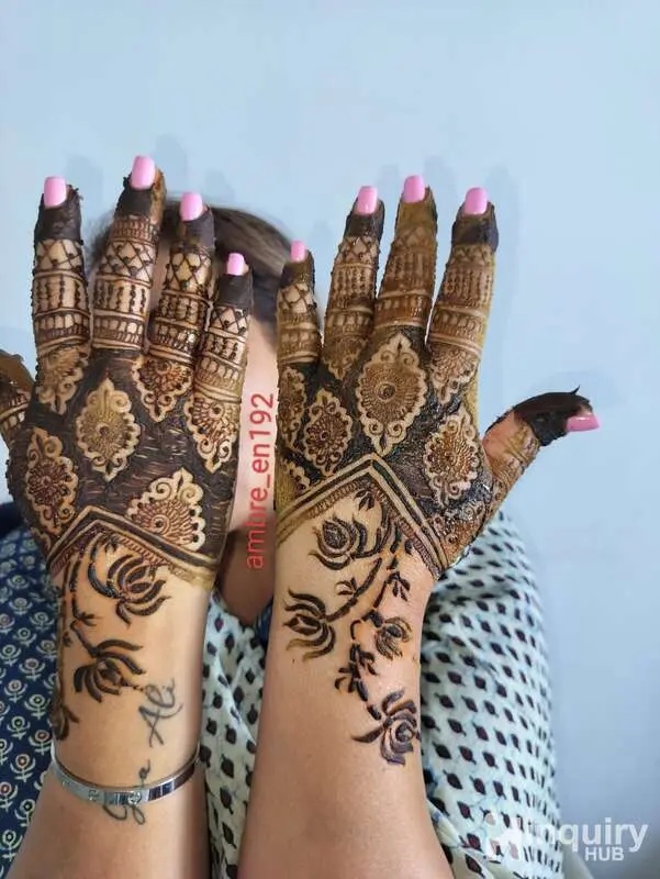 Ambreen Mehandi