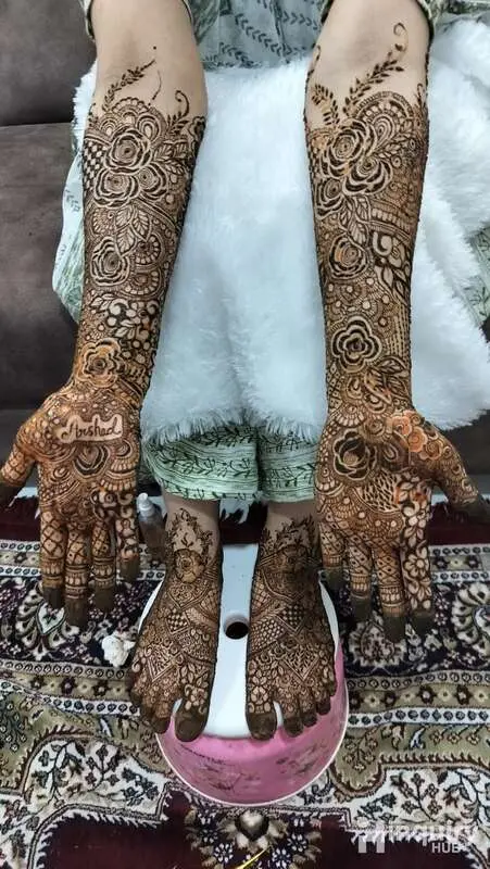 Ambreen Mehandi