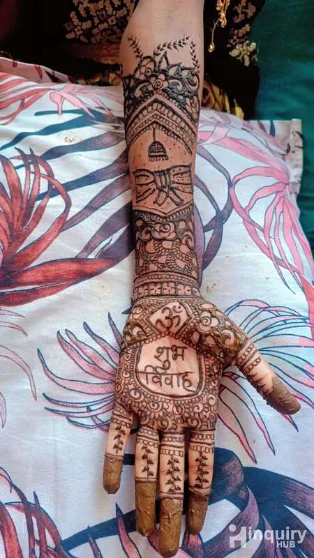 Nilam  Mehndi   Artists