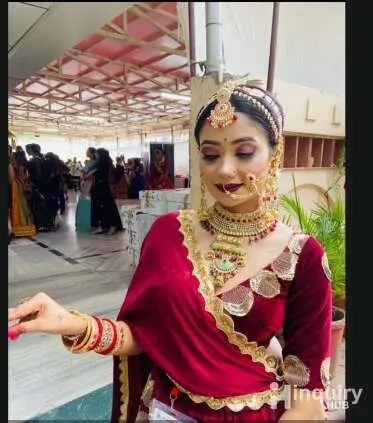 Meenakshi Makeup Artist