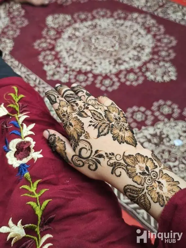 Saniya Mehndi Artistt