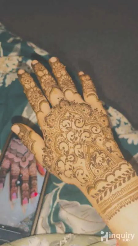 Saniya Mehndi Artistt