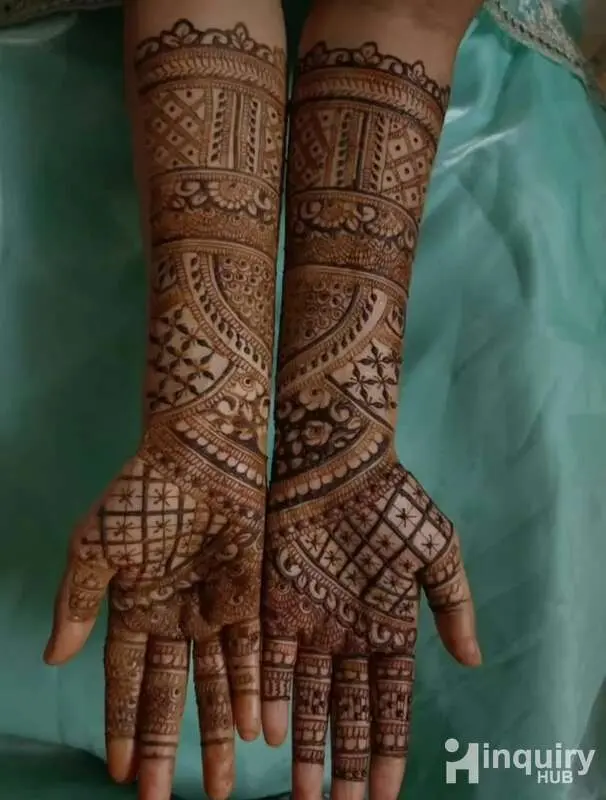 Asma Mehandi Artist