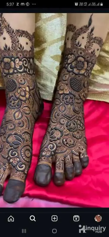 Asma Mehandi Artist