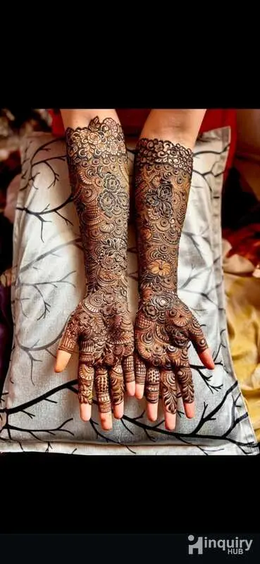 Asma Mehandi Artist