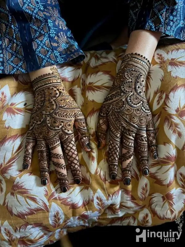 Asma Mehandi Artist