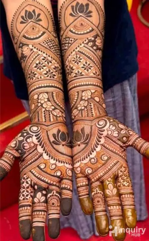 Shubhra Raut Mehndi Artist