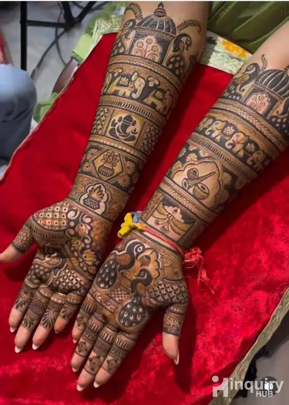 Shubhra Raut Mehndi Artist
