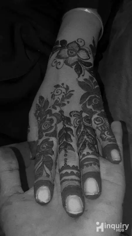 Noor Mehndi Artist