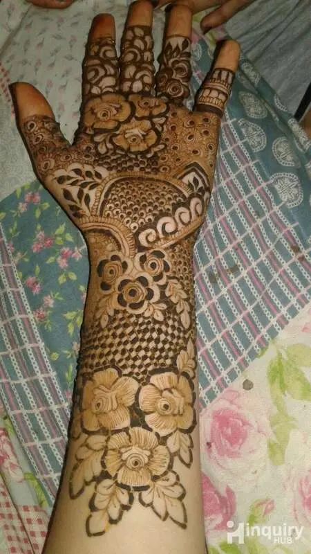 Asma Khan Mahdi Artist