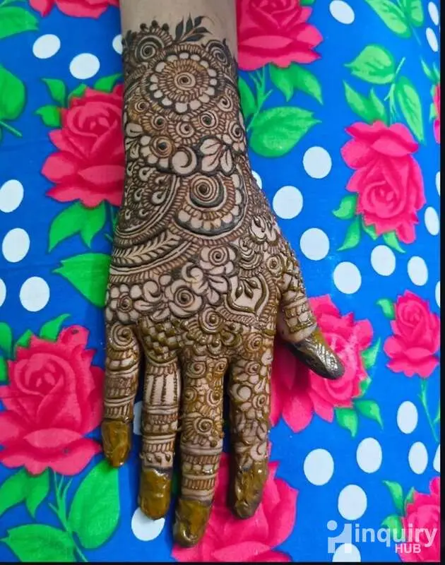 Asma Khan Mahdi Artist