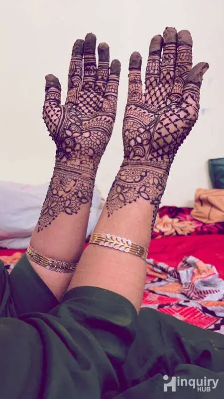Asma Khan Mahdi Artist
