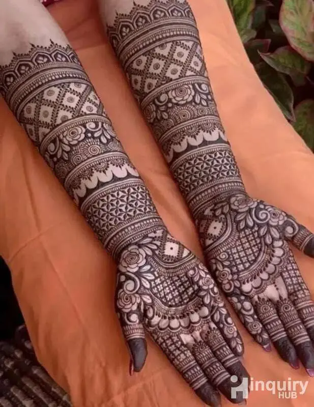 Ayasha Mehendi  Artist