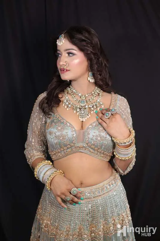 Prachi Makeover Salon And Academy