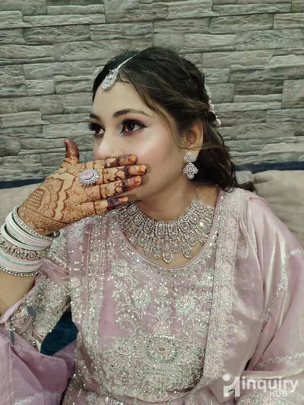 Fezy Makeup Artist