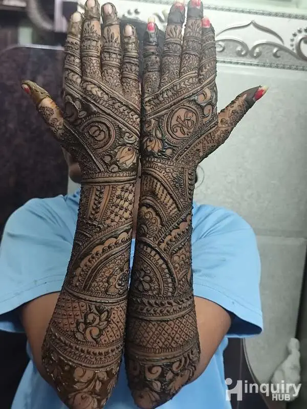 Mehndi  Artis Foziya