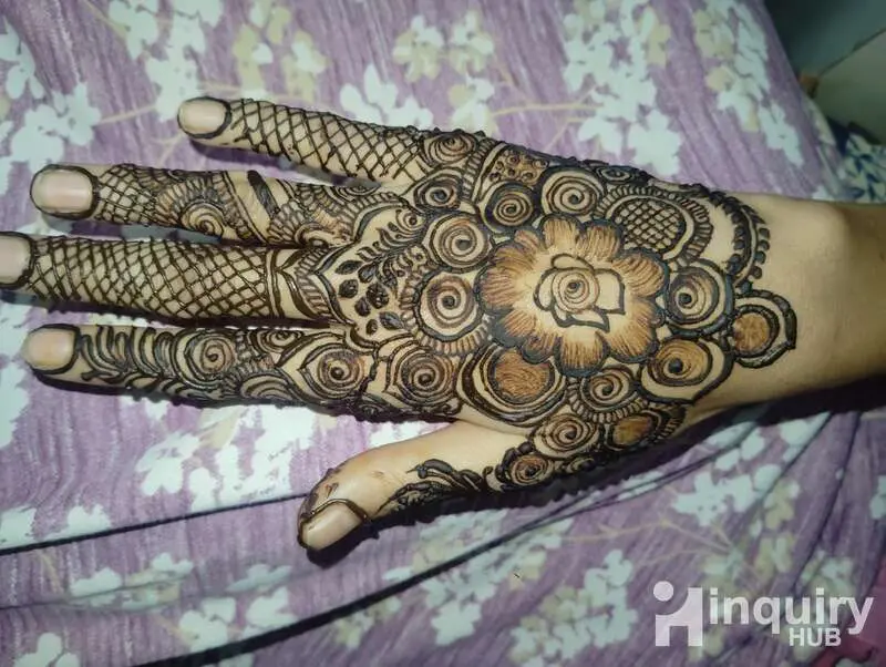 Neha Mehndi Artist
