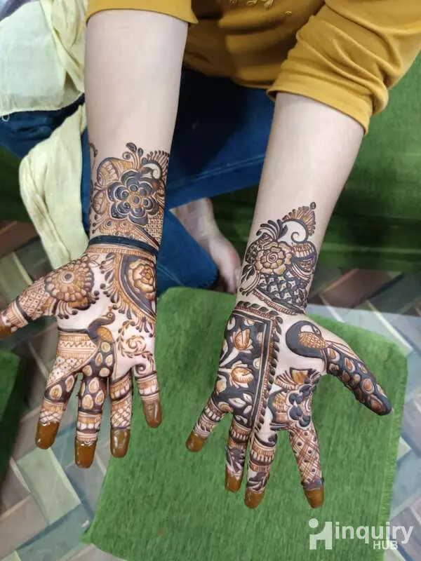 Mansi Mehendi Artist