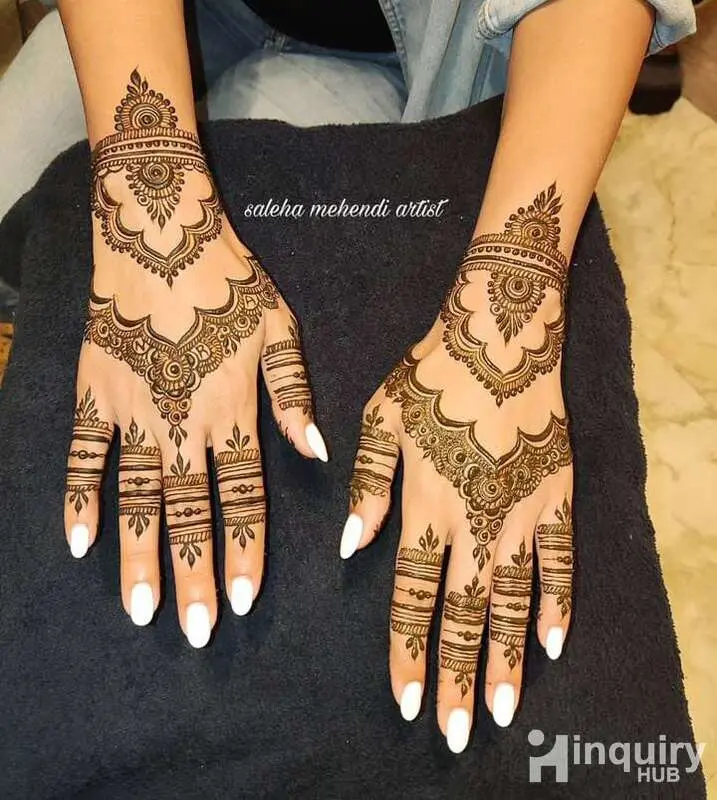 Sana Mehndi  Artist
