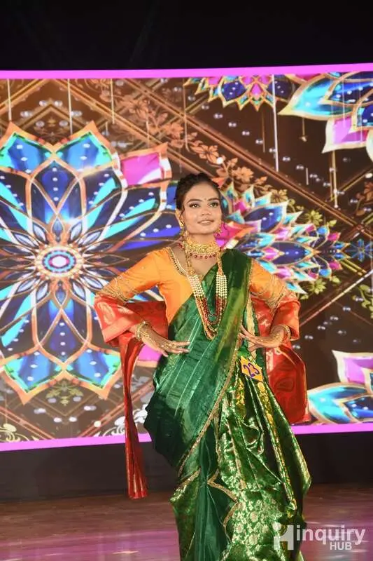 Sayali  Makeoveryby