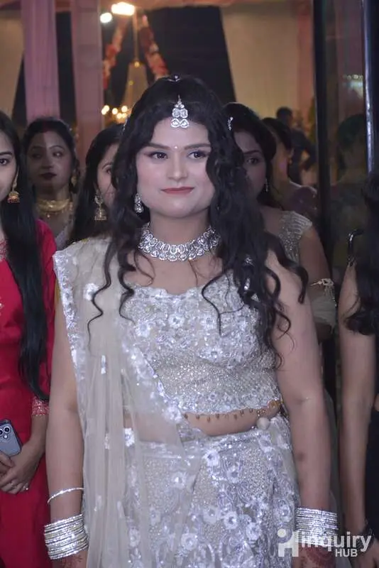 Khushi Gupta Makeover