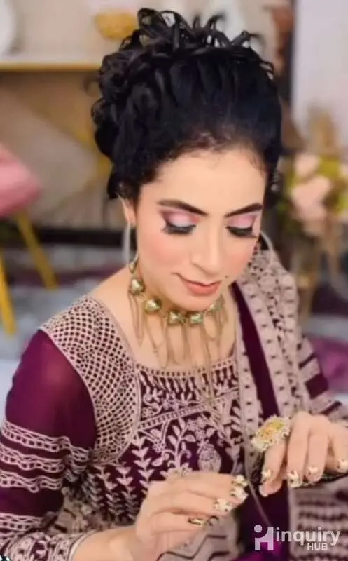 Kaur's Glow Makeup