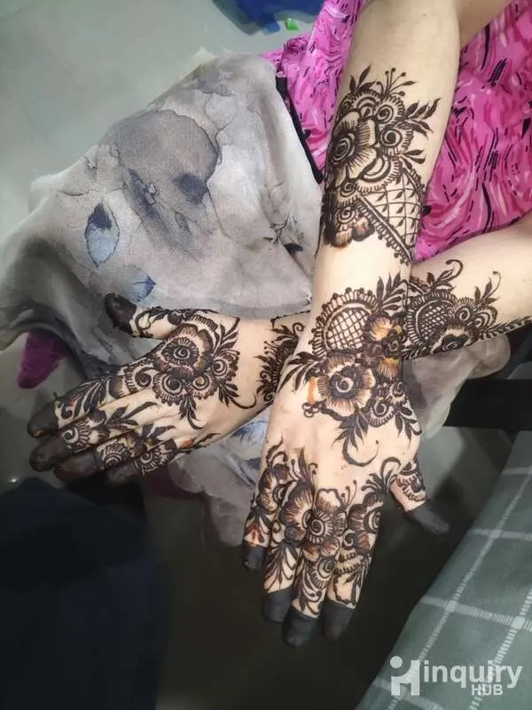 Syeda Fatima  Mehndi Artists