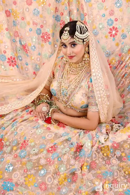 Aamna Makeup Artist