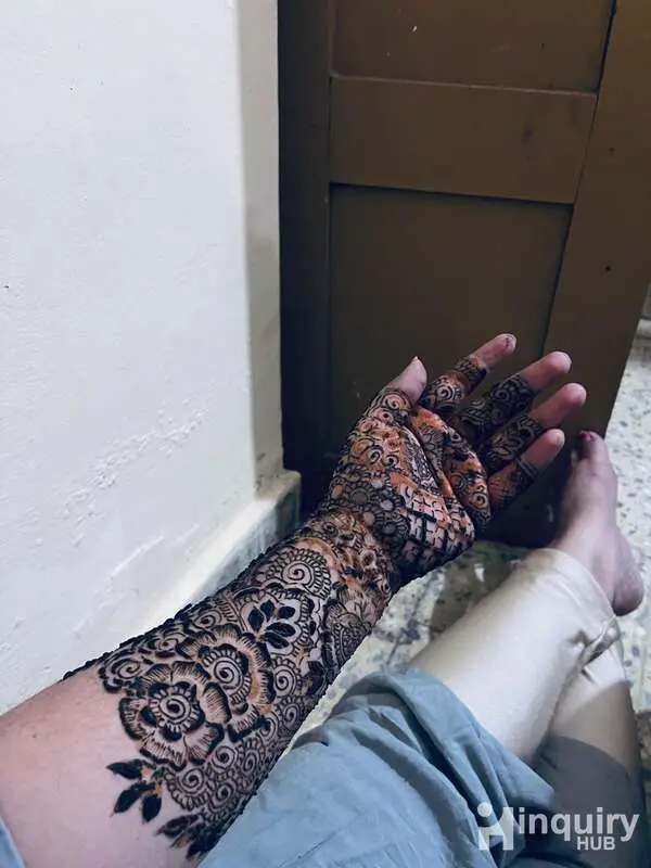 Mehndi Artist  Alfiya