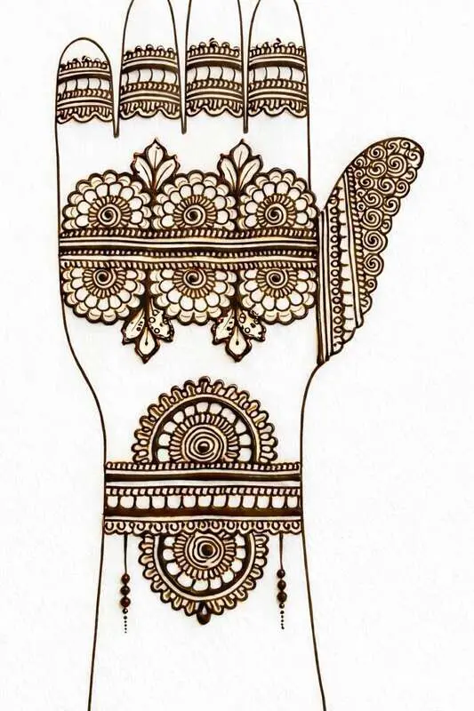 Mehndi Artist Sahista Ansari