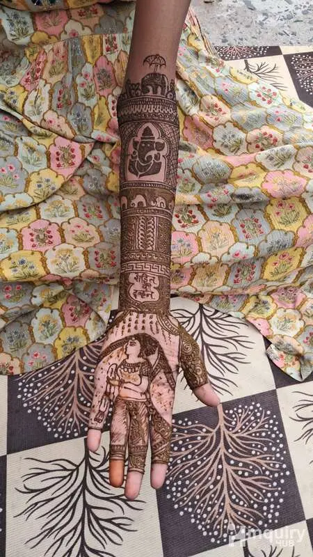 Mehndi Artist Sahista Ansari