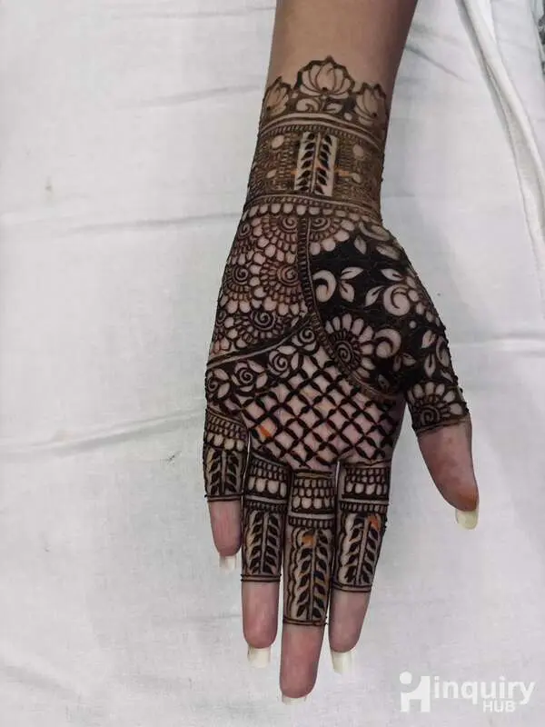 Shraddha S Mehendi Art