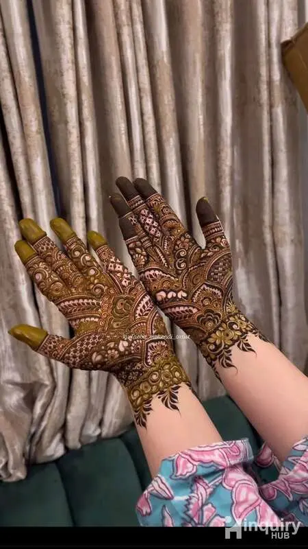 Rehnuma Mehndi Artist