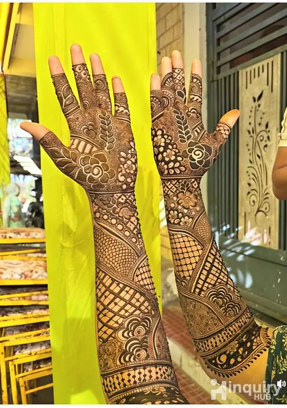 Tehziba Mehndi Artist