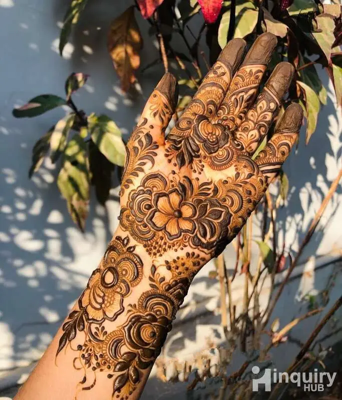 Sabnam Khan Mehndi Artist