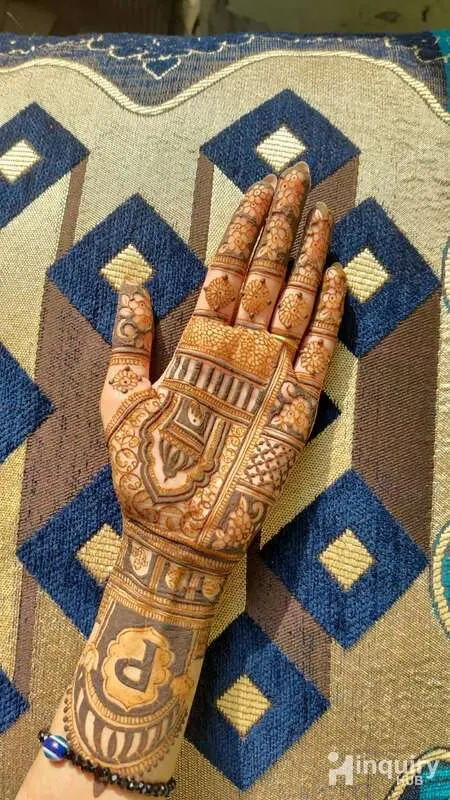 Pawni  Mehandi Artist