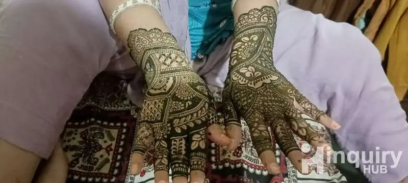 Shibra Mehandi Artist