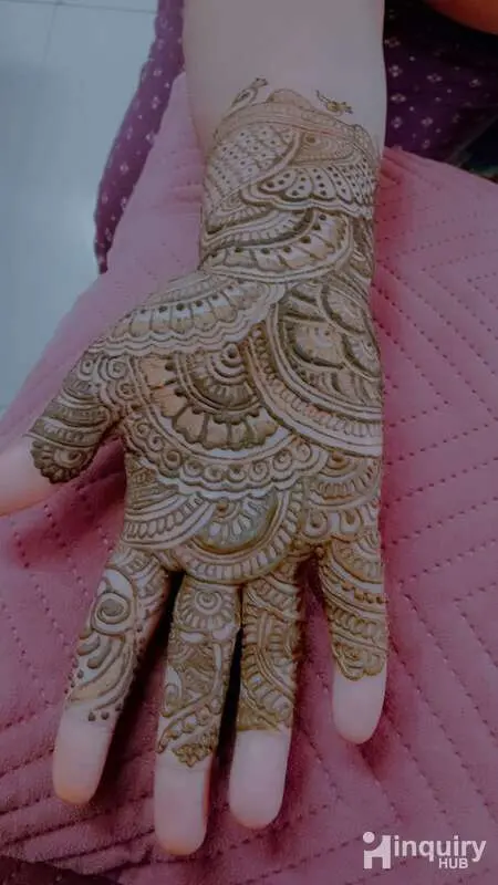 Shagufta Mehandi Artist