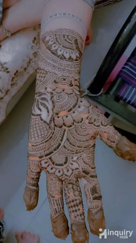 Shagufta Mehandi Artist