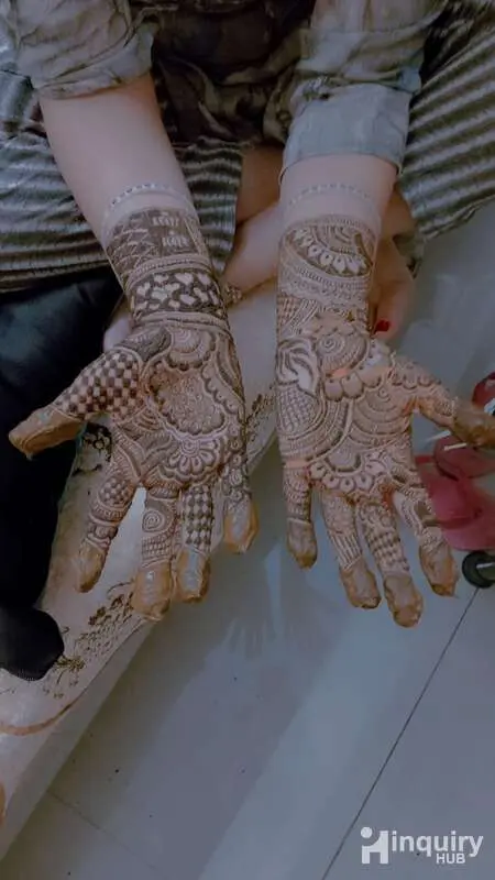 Shagufta Mehandi Artist