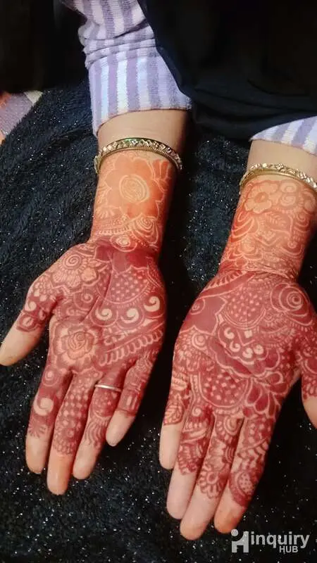 Shagufta Mehandi Artist