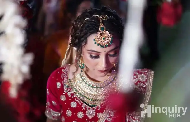 The Ishu Art Makeup Artist