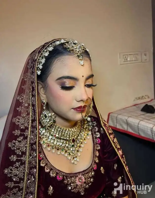 The Ishu Art Makeup Artist