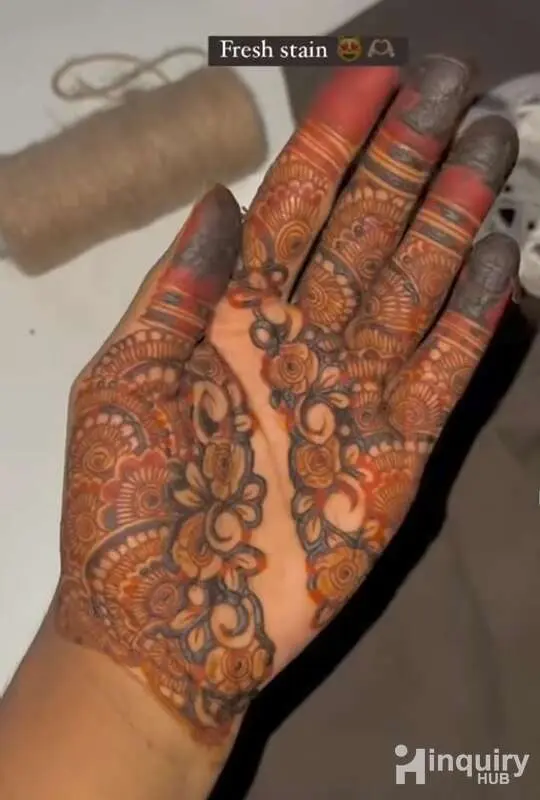Professional Mehndi Designer
