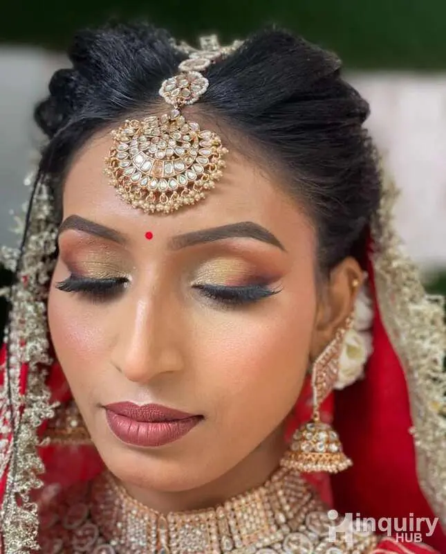 Makeup Artist Veerpal Kaur