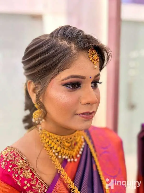 Swamini Jadhav Makeup  Hair   Nail Artist