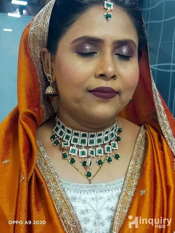 Shobha J Beauty  World   Mekaup Artist Cosmetologist