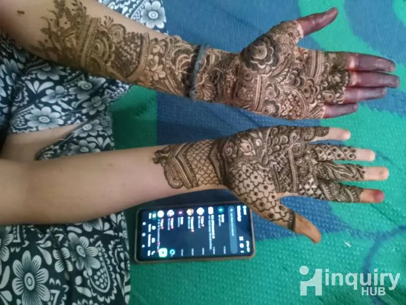 Sweeti Mehndi Artist