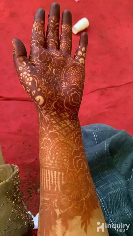 Shaikh Mehndi Artist